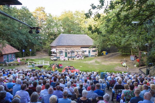 Wie schrijft, die blijft: Openluchttheater De Kösterskoele