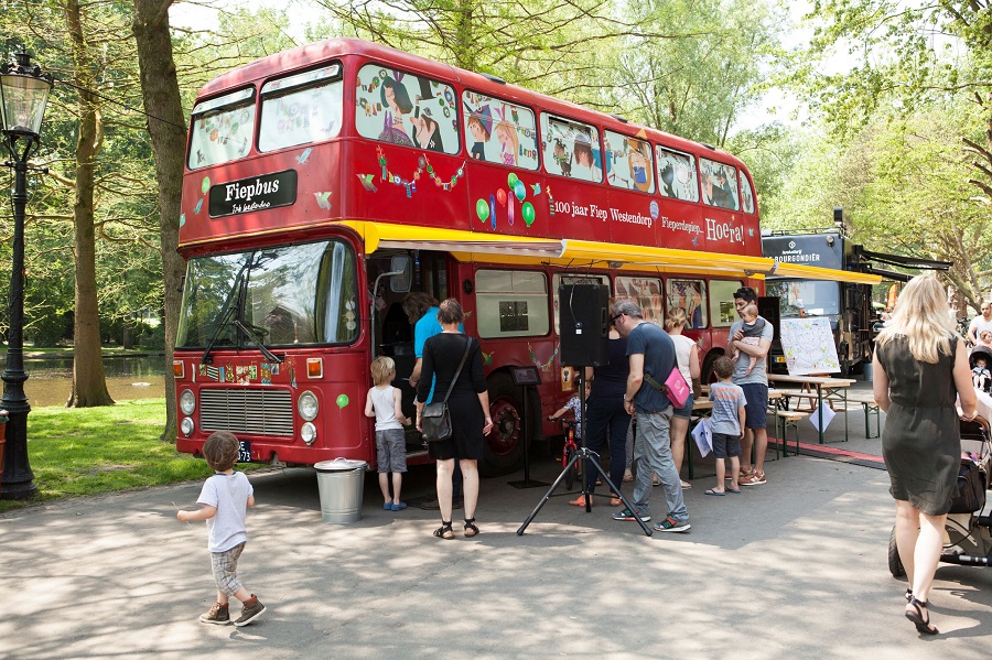 Rijdt de Fiepbus deze zomer naar u?