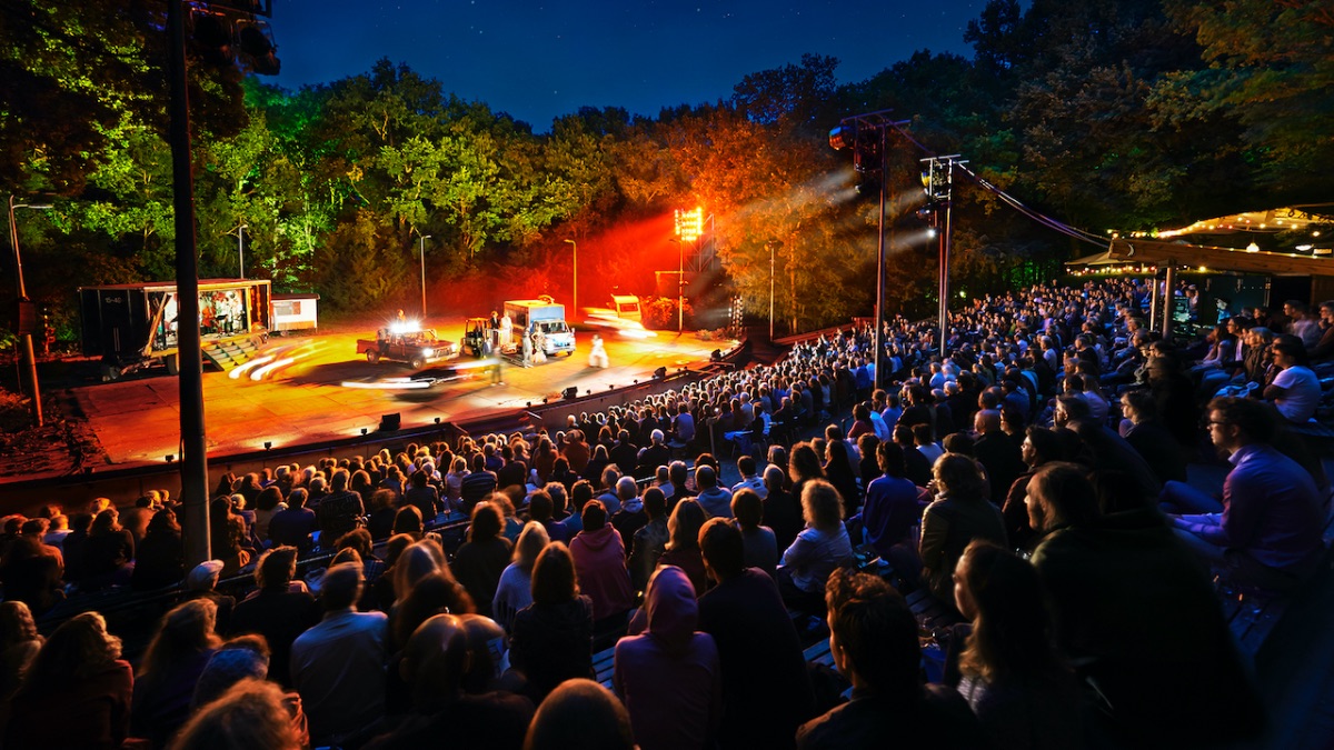 Het Amsterdamse Bostheater is gered