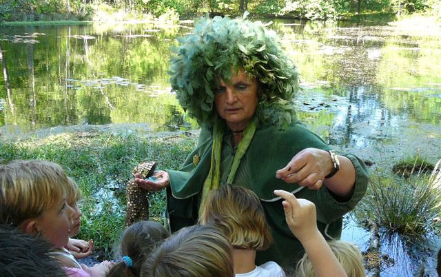 Poppentheater ’t Groene Land speelt ‘Het Blauwe Toverven’