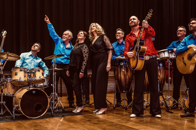Neil Diamond Memories Band